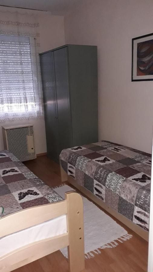 Annika Apartman Eger Esterno foto