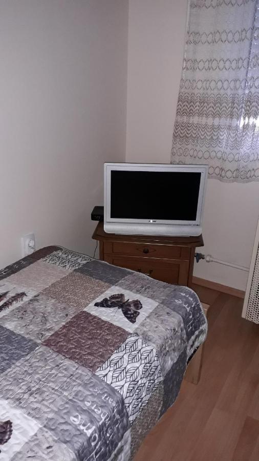 Annika Apartman Eger Esterno foto