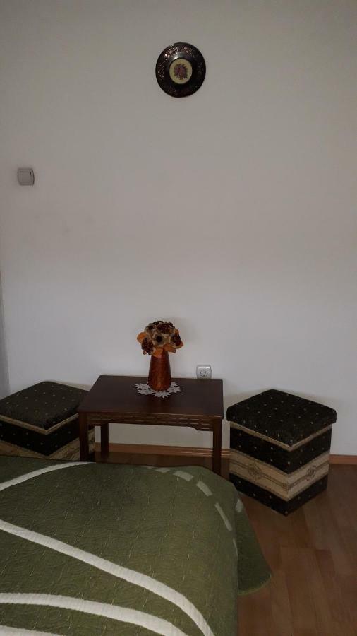 Annika Apartman Eger Esterno foto
