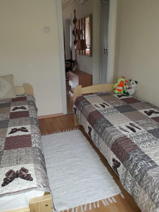 Annika Apartman Eger Esterno foto