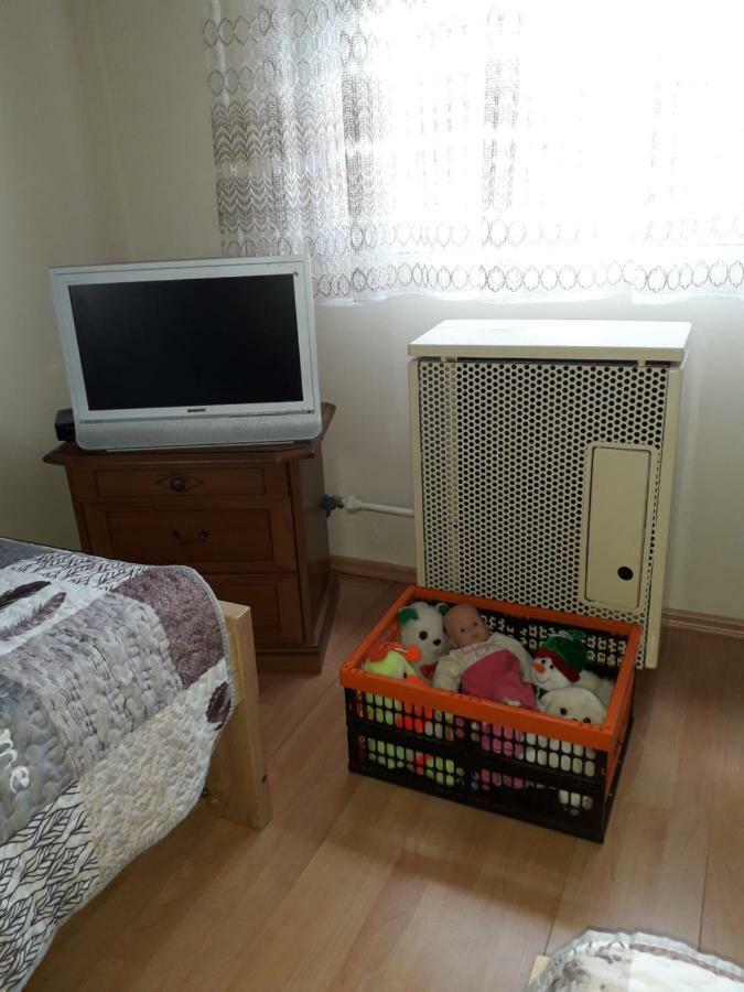 Annika Apartman Eger Esterno foto